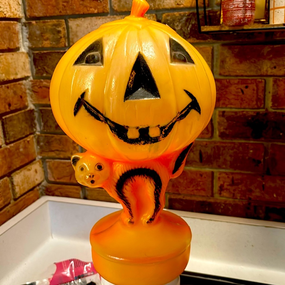 Vintage Jack o lantern from 1969.